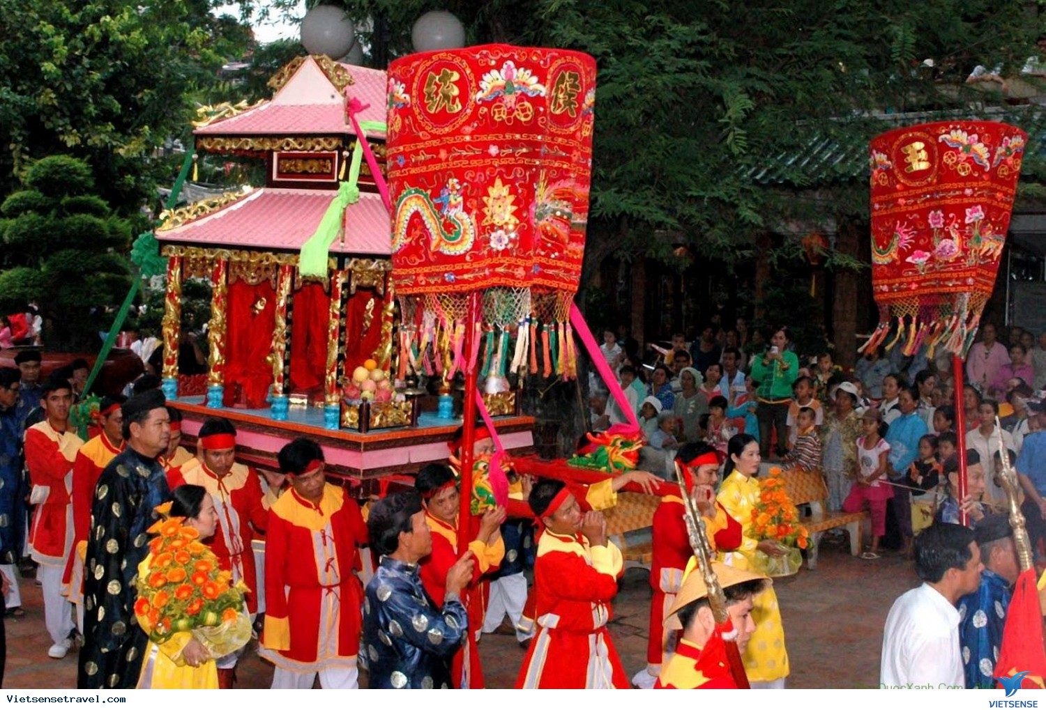 Lễ Hội Dinh Bà Ông Lang