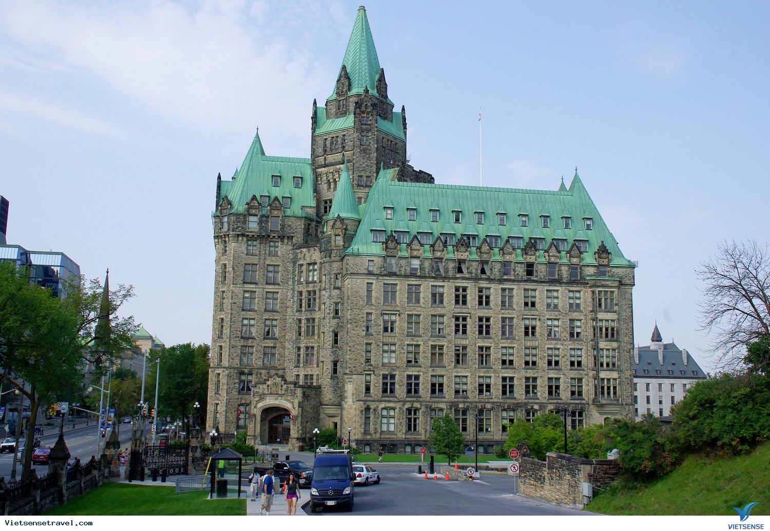 MONTREAL – QUEBEC – MONTREAL