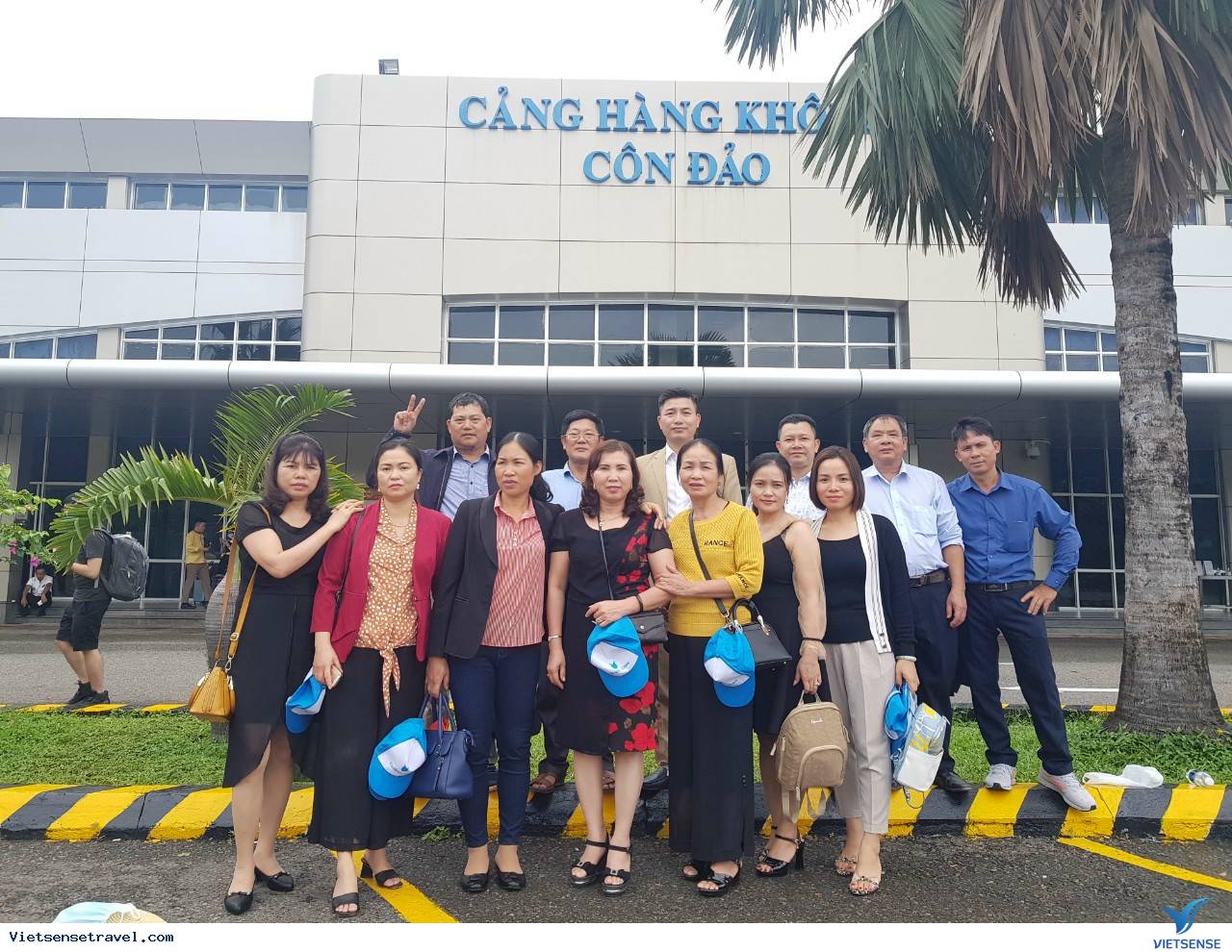 MỘT SỐ HÌNH ẢNH ĐOÀN THAM QUAN: - Ảnh 3
