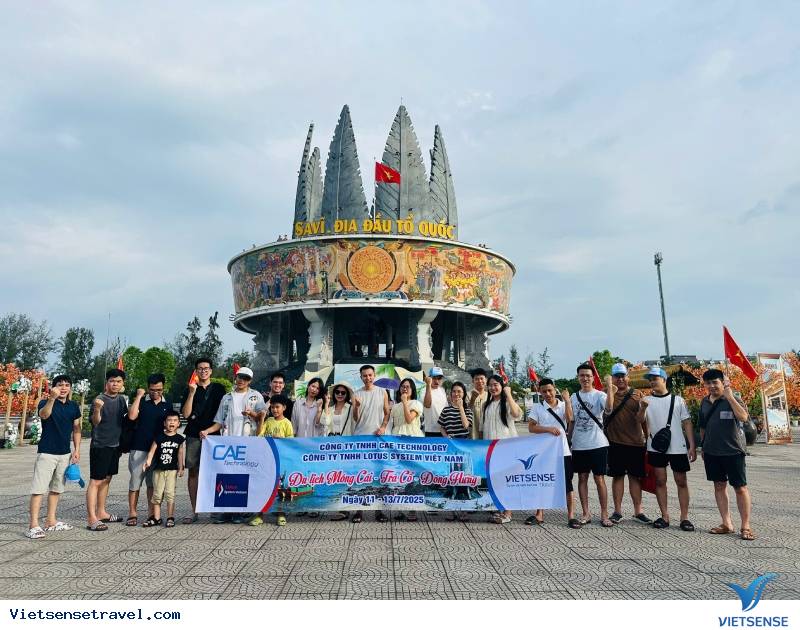 Mũi Sa Vĩ là điểm đón ánh bình minh sớm nhất tại Việt Nam