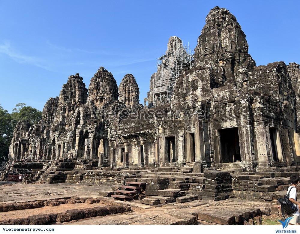 Ngày 2: Đền Angkor Wat – Đền Bayon – Đền Ta Prohm (Ăn sáng, trưa, tối) - Ảnh 1 Ngày 2: Đền Angkor Wat – Đền Bayon – Đền Ta Prohm (Ăn sáng, trưa, tối) - Ảnh 1