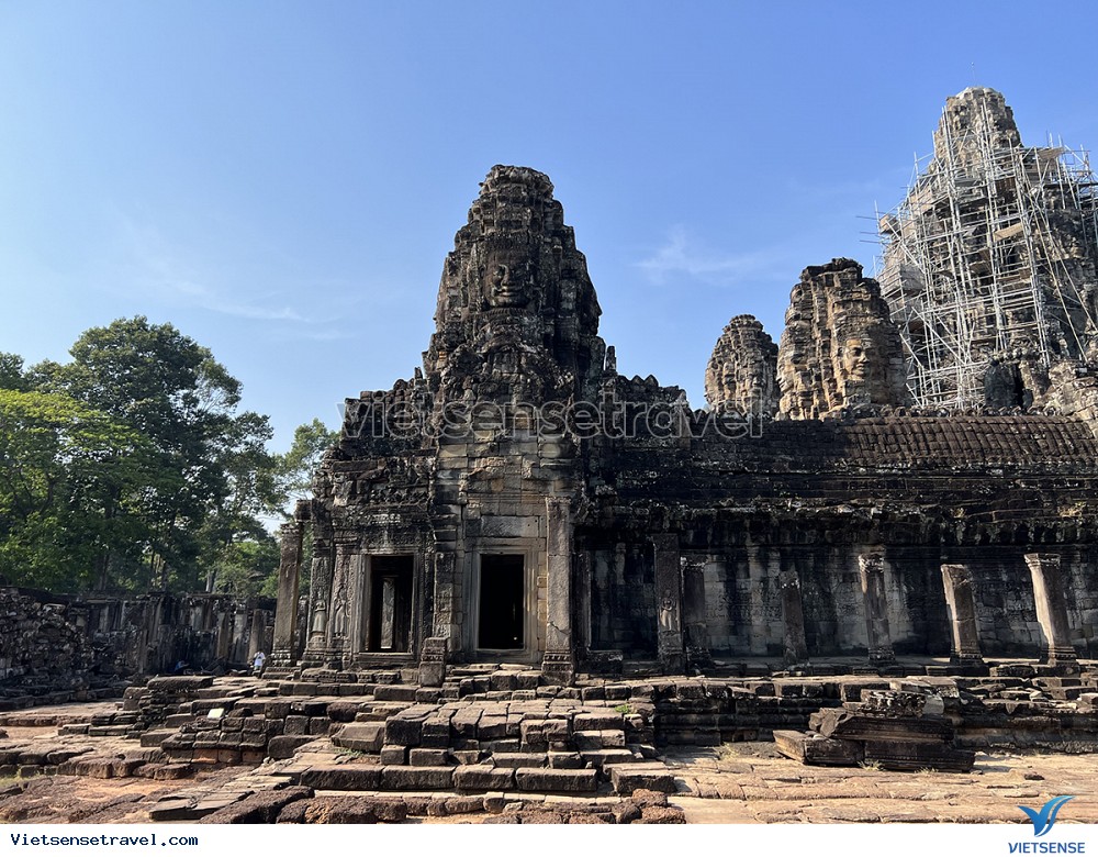 Ngày 2: Đền Angkor Wat – Đền Bayon – Đền Ta Prohm (Ăn sáng, trưa, tối) - Ảnh 2 Ngày 2: Đền Angkor Wat – Đền Bayon – Đền Ta Prohm (Ăn sáng, trưa, tối) - Ảnh 2