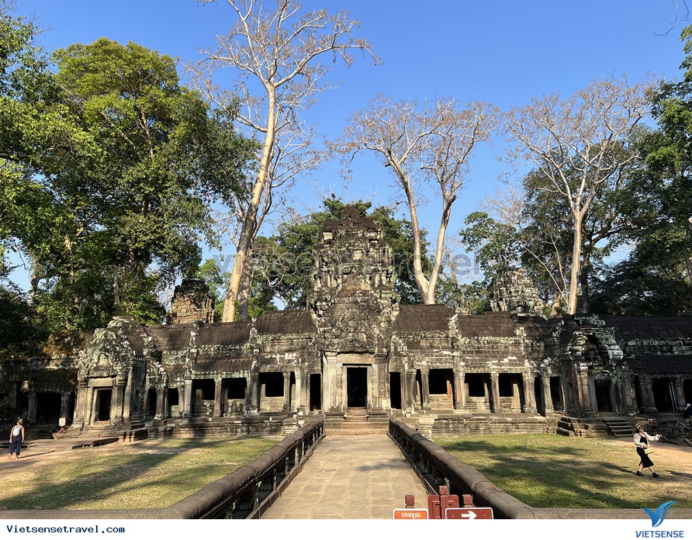 Ngày 2: Đền Angkor Wat – Đền Bayon – Đền Ta Prohm (Ăn sáng, trưa, tối) - Ảnh 5 Ngày 2: Đền Angkor Wat – Đền Bayon – Đền Ta Prohm (Ăn sáng, trưa, tối) - Ảnh 5
