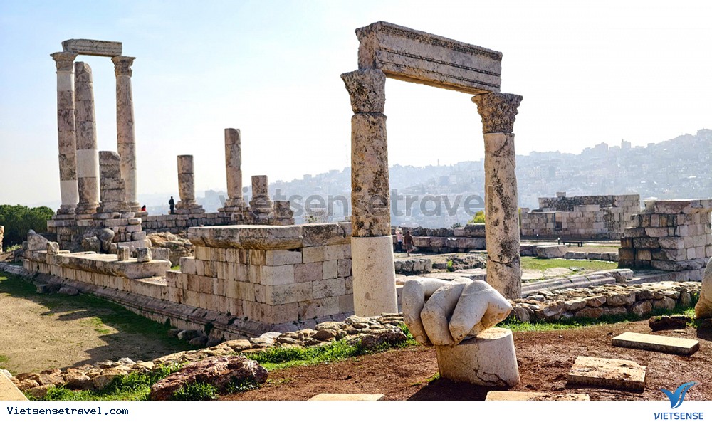 Ngày 2: Thăm quan Amman – Đi Petra (Ăn sáng, trưa, tối) - Ảnh 1 Ngày 2: Thăm quan Amman – Đi Petra (Ăn sáng, trưa, tối) - Ảnh 1