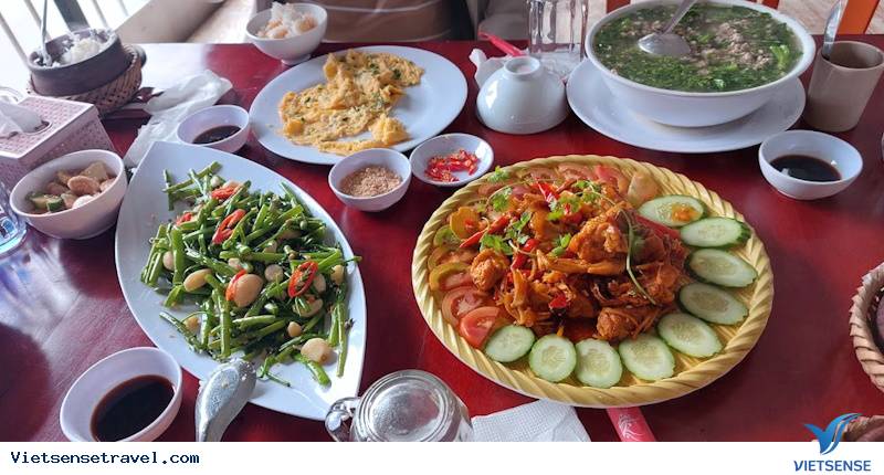 Nhà hàng cơm niêu Sơn Mã