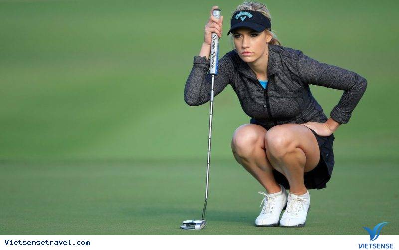 Paige Spiranac nữ hoàng sân golf nóng bỏng - Ảnh 1