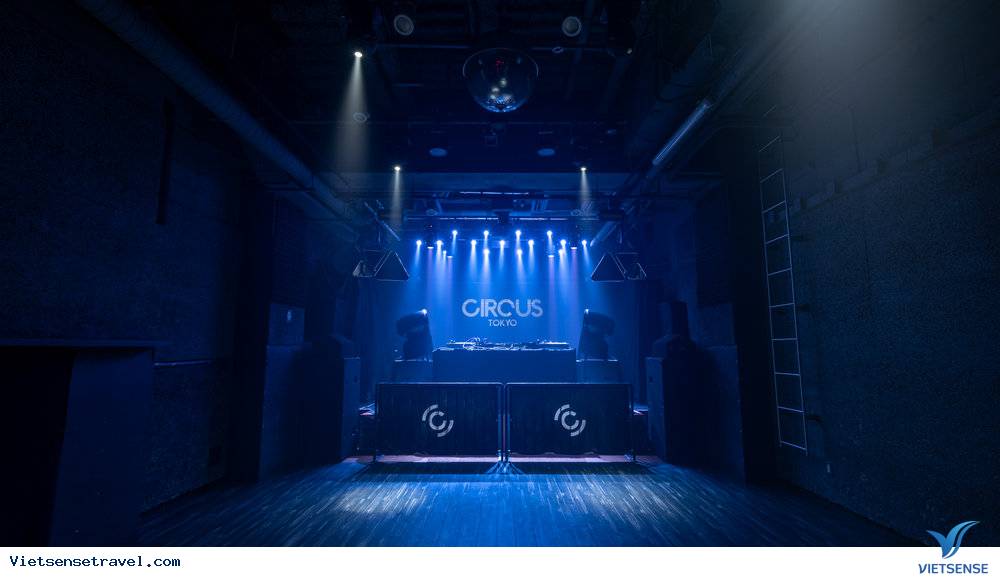 quan bar o osaka nhat ban