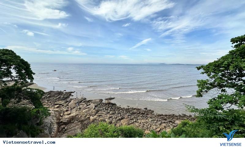 Tại Sầm Sơn có nhiều nhà hàng cho du khách lựa chọn Tại Sầm Sơn có nhiều nhà hàng cho du khách lựa chọn