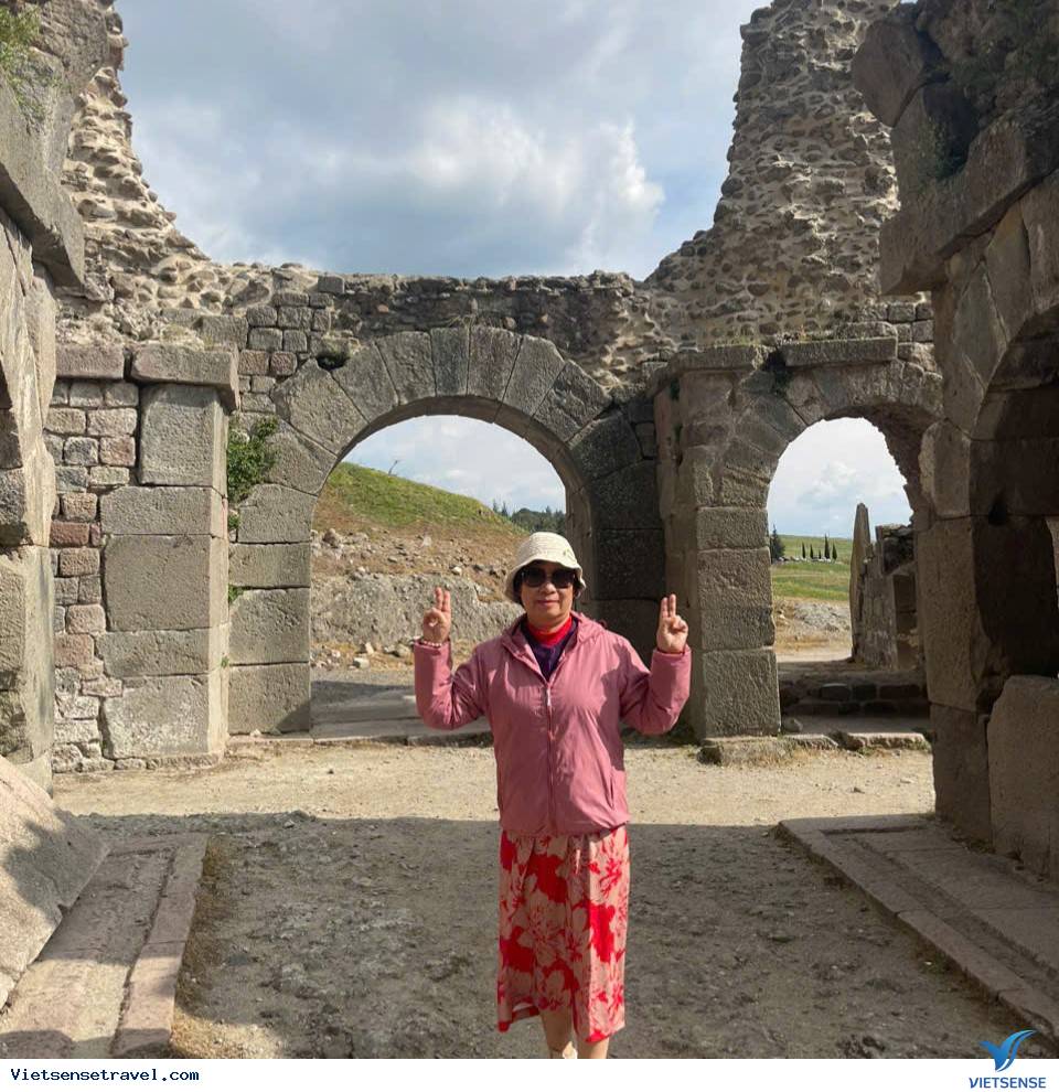 Tham quan thành phố cổ Hierapolis cạnh lâu đài bông Pamukkale Tham quan thành phố cổ Hierapolis cạnh lâu đài bông Pamukkale