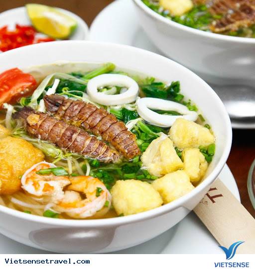 Bún hải sản Hạ Long