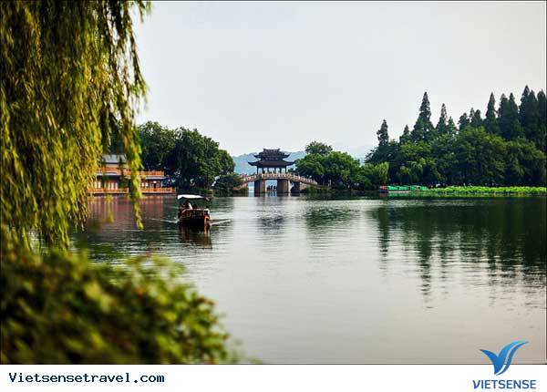 Tour Du Lịch Bắc Kinh - Thượng Hải - Hàng Châu - Tô Châu (Thượng Hải - Bắc Kinh) - Ảnh 2 Tour Du Lịch Bắc Kinh - Thượng Hải - Hàng Châu - Tô Châu (Thượng Hải - Bắc Kinh) - Ảnh 2