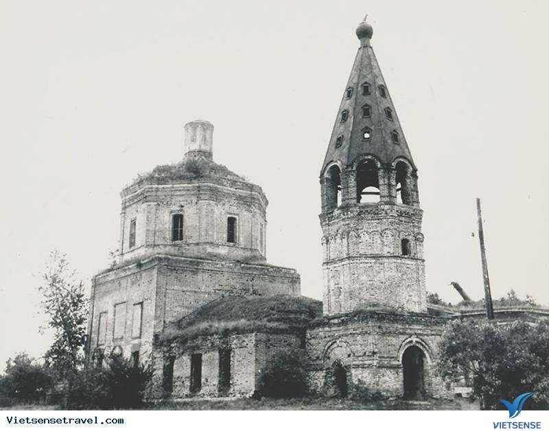  Tu viện Bobrenev khi đang xây dựng 