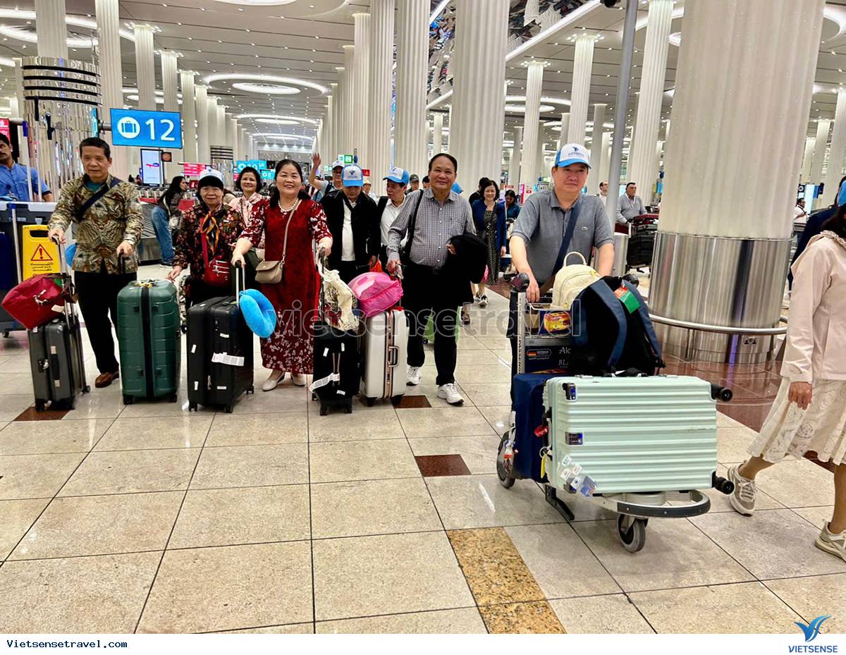 Vietsense Travel đồng hành cùng bạn trong tour du lịch Canada xem World Cup